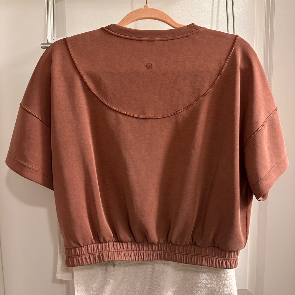Lululemon softstreme top